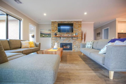 Amaroo - Accommodation Mt Buller 4
