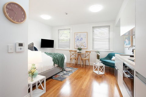 Art Deco Designer Studio In Lewisham - Accommodation Mt Buller 1