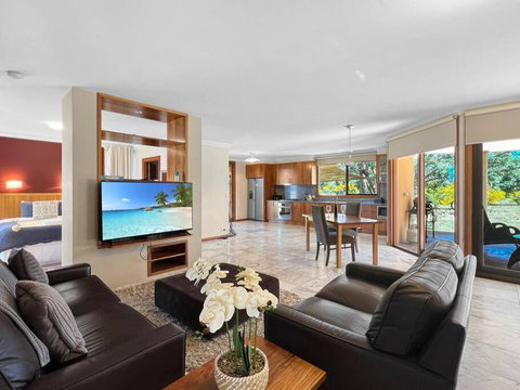 Aurora Cottages - Six Seasons - Accommodation Mt Buller 0