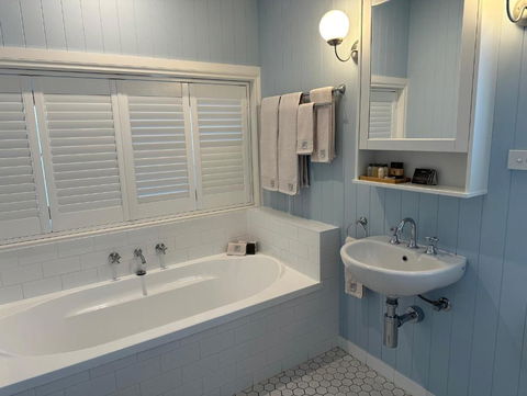 B & B On The Water - Accommodation Mt Buller 2