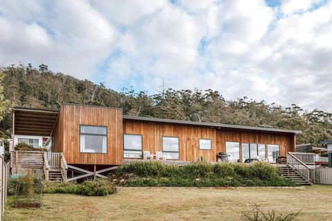 B E A C H H O U S E X I V - Accommodation Mt Buller 1