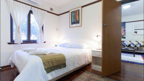 B4 Crawley Apartment 1 BRM & Sleepout Near UWA - Accommodation Mt Buller 1