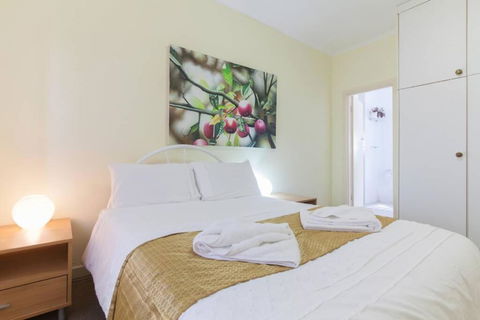 B5 Crawley Apartment 1 BRM & Sleepout Near UWA - Accommodation Mt Buller 0
