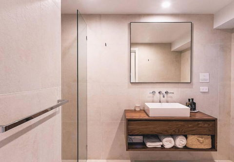 BAY PROPERTIES . Bridgewood - Accommodation Mt Buller 4