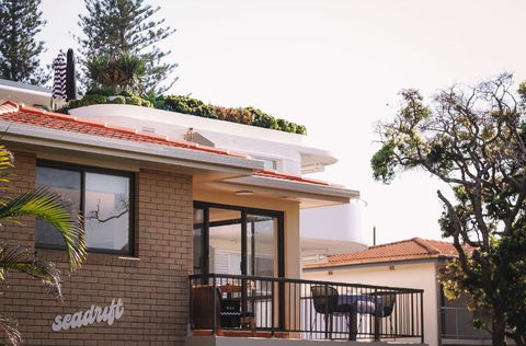 BAY PROPERTIES . Seadrifter - Accommodation Mt Buller 3