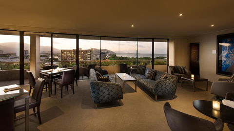 Hilton Cairns - Accommodation Mt Buller 36
