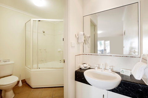 Glenmore Tavern - Accommodation Mt Buller 3