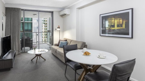 Apartments @ 212 Margaret - Accommodation Mt Buller 7