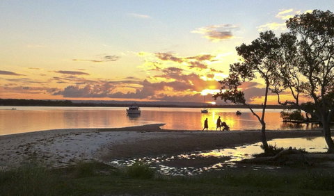 Quiet Location Across From Waterfront - South Esp, Bongaree - Accommodation Mt Buller 6