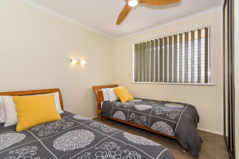 Short Stroll To Surf Beach - North Street, Woorim - Accommodation Mt Buller 13
