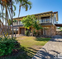 Family Holiday Haven on Boronia 100m to Beach - Accommodation Mt Buller