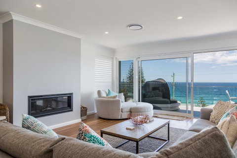 'Salt & Light' Mollymook - Accommodation Mt Buller 3