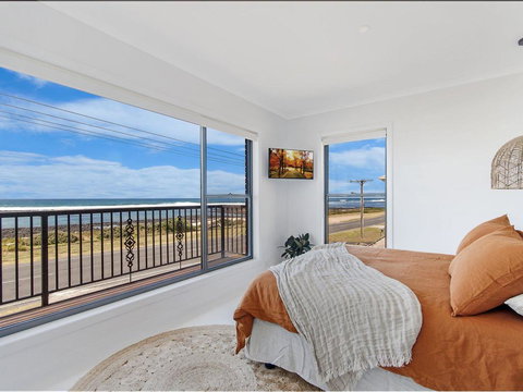 10 OCEAN VILLA - Accommodation Mt Buller 0