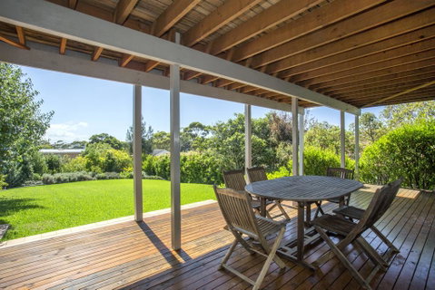 11 Riley St - Stylishly Modern - Accommodation Mt Buller 3