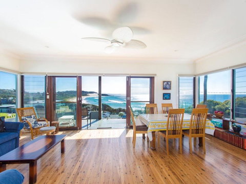 18 Cliff Road - Accommodation Mt buller 0