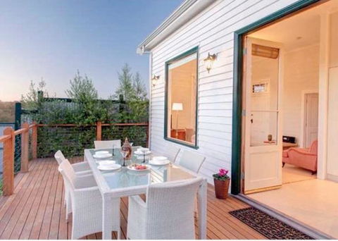 1880s Kananook Boutique Historic Luxury Apartment FSC Private Villa Bairnsdale - Accommodation Mt Buller 0