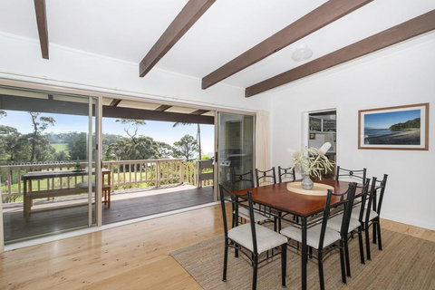 19 Buchan Street - Mollymooks Tee To Sea - Accommodation Mt buller 1