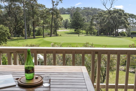 19 Buchan Street - Mollymooks Tee To Sea - Accommodation Mt buller 0