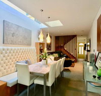 3 Storey Home Close Walk to Fox Studios SCG  City - Accommodation Mt Buller