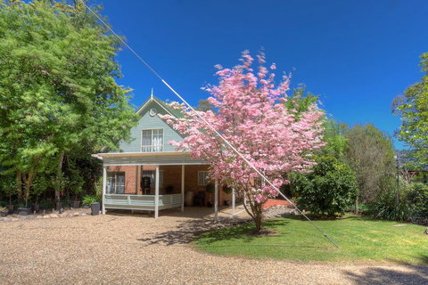 406 Back Porepunkah Road, Bright - Accommodation Mt Buller 0