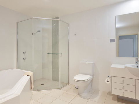 516 'Oaks Pacific Blue', 265 Sandy Point Road- Private Pool, Aircon, WIFI - Accommodation Mt Buller 2