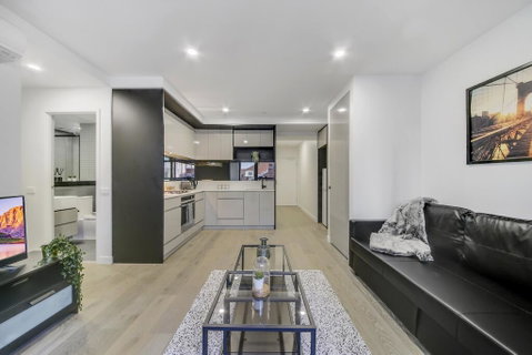 A Modern 2BR Apt, 5-min Walk To Melbourne Central - Accommodation Mt Buller 0