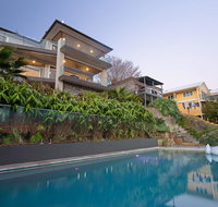 Absolute Waterfront Lakehouse Fishing Point Waterfront Pool Jetty - Accommodation Mt Buller