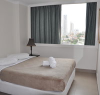 Accommodation Sydney City Centre - Hyde Park Plaza 3 bedroom 1 bathroom Apartment - Accommodation Mt buller