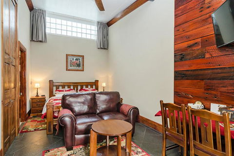 Eagle Foundry Bed & Breakfast - Accommodation Mt Buller 4
