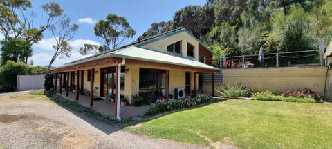 Eastern Reef Cottages - Accommodation Mt Buller 2