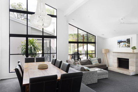 Family Getaway Poolside Fun & Wildlife Spotting - Accommodation Mt Buller 4