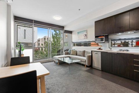 Fitzroy North 1-Bed With Balcony By Edinburgh Park - Accommodation Mt Buller 2