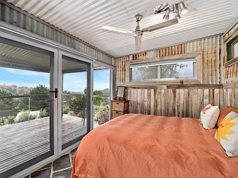 Golden Ash Grove Eco Farm - Accommodation Mt Buller 3