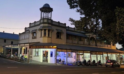 Grand Hotel Mount Morgan - Accommodation Mt Buller 0
