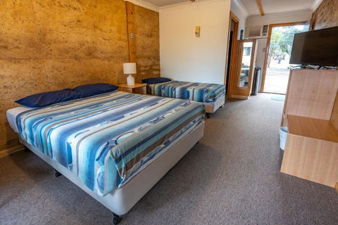 Great Western Motel Norseman - Accommodation Mt Buller 3