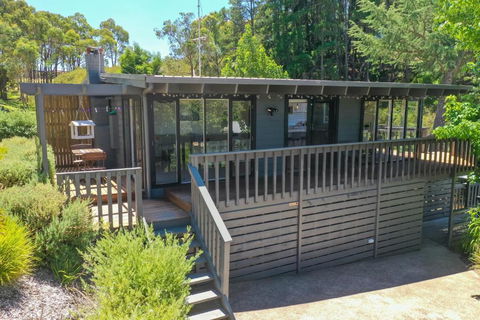 Honey Bee Lodge At Goughs Bay - Accommodation Mt Buller 0