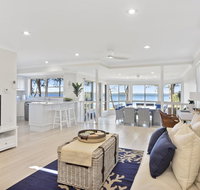 Adrift Retreat - St Georges Basin Waterfront Home - Accommodation Mt buller