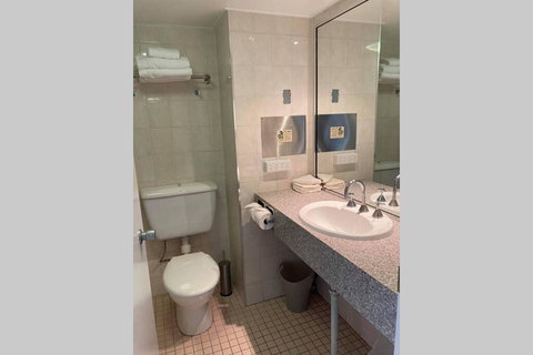 All In 500 Aud Weekly Beachfront The STRAND Studio Apartment - Accommodation Mt Buller 2