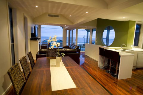 Aloha Beachfront Port Fairy - Accommodation Mt Buller 1
