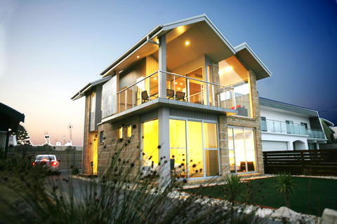 Aloha Beachfront Port Fairy - Accommodation Mt Buller 0