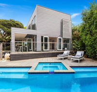 Amalfi Dream - Luxury Villa with Pool and Spa walk to beach and shops - Accommodation Mt Buller
