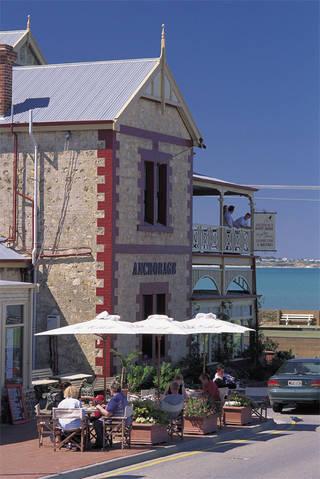 Anchorage Seafront Hotel - Accommodation Mt Buller 3