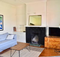 Artistic Apartment in Sunny Elwood near St Kilda - Accommodation Mt Buller