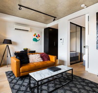Artsy Apartment CBD City Views and Balcony - Accommodation Mt Buller