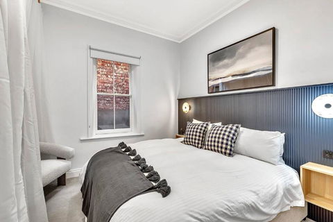 Main Street Terrace - An Elegant Urban Escape - Accommodation Mt Buller 3