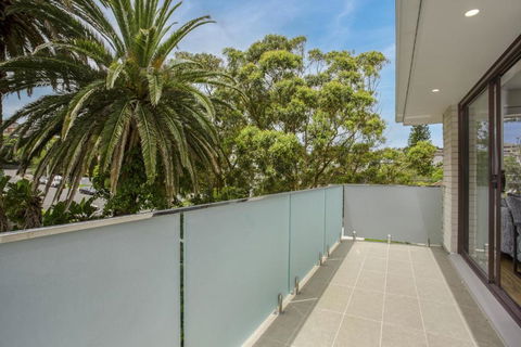Modern, North-east Facing, 2-bed Apartment - Accommodation Mt Buller 3