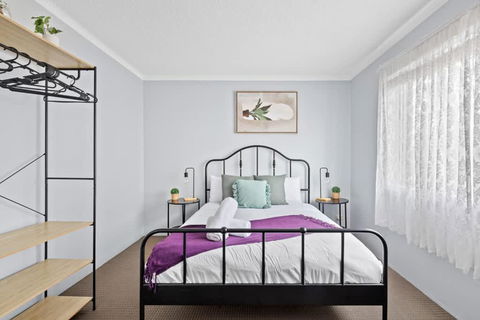 Modern Private Double Room - Central Spot At Liverpool - Shared Bathroom - Accommodation Mt Buller 0