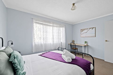 Modern Private Double Room - Central Spot At Liverpool - Shared Bathroom - Accommodation Mt Buller 1