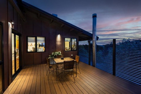 Modern St Kilda Apartment - Accommodation Mt Buller 3
