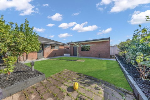 Newly Renovated House Near Melbourne Airport - Accommodation Mt Buller 1